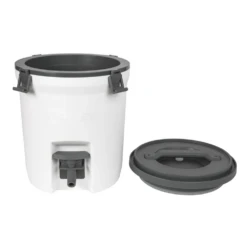 Stanley Adventure Water Jug 2 Gallon 24 Stanley Adventure Water Jug 2 Gallon -Outdoor Camping Store 10 01938 011 5